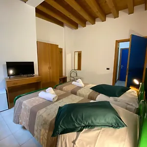 Casa Santa Caterina E Sant Antonio Gasthuis